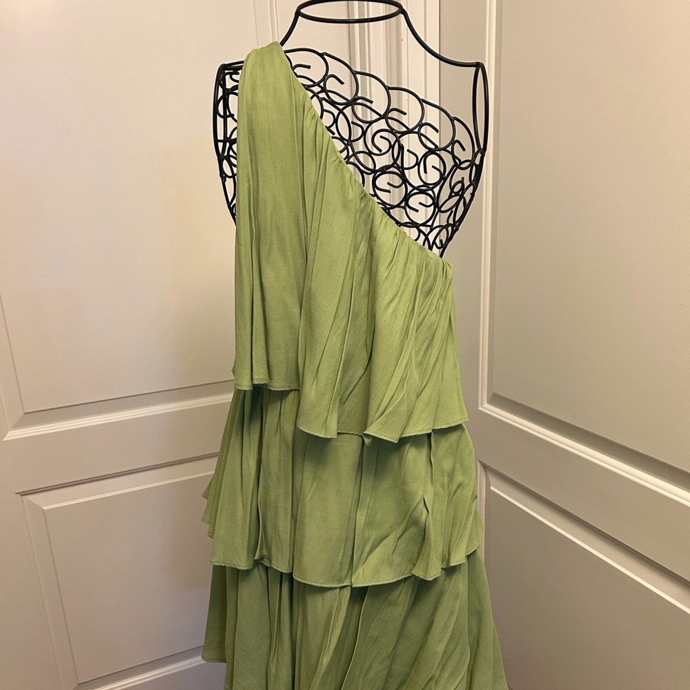 Green One-Shoulder Layered Dress
